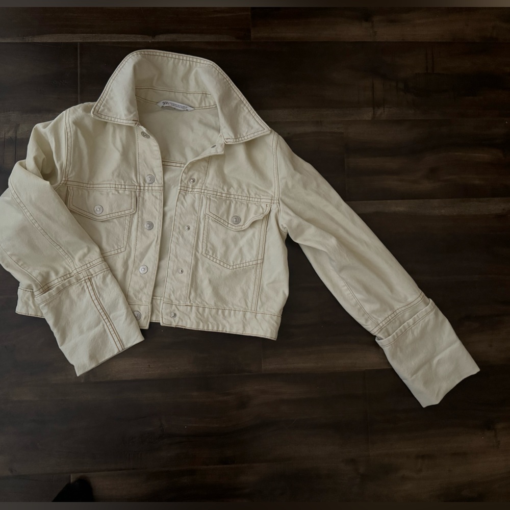 XS Zara cream denim jacket